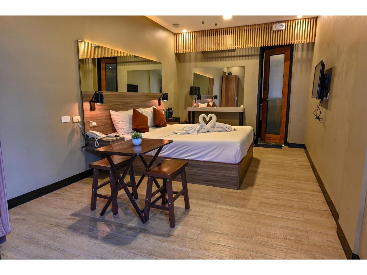 Capital O 890 Nami Hotel Tagaytay 大雅台 外观 照片