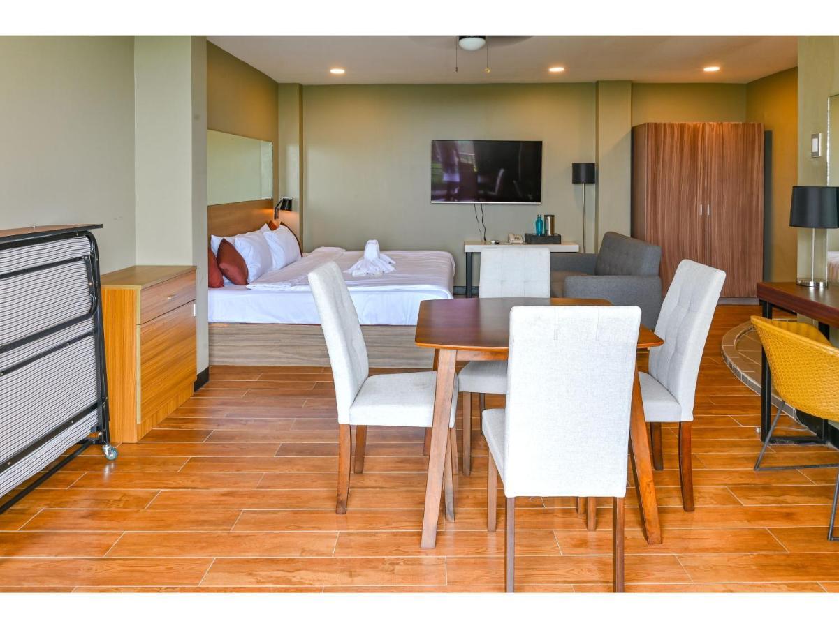 Capital O 890 Nami Hotel Tagaytay 大雅台 外观 照片